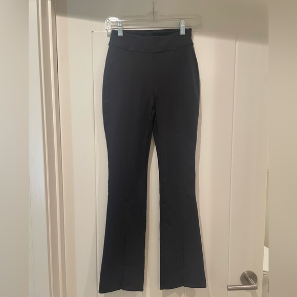 Alo flutter legging 7/8 XS - Picture 2 of 3
